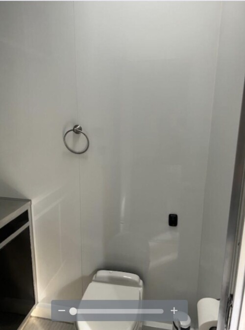 2023 Intech 44' Gooseneck W/Bathroom and Toilet, Trailer Has had very little use, Available Today - Image 7